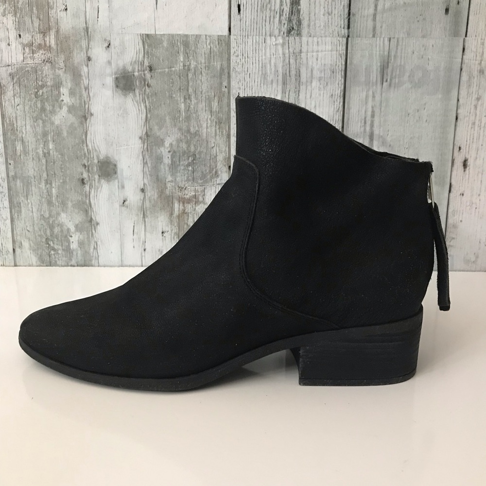 Lucky Brand Leather Ankle Boots Retail $129 - Picture 4 of 8